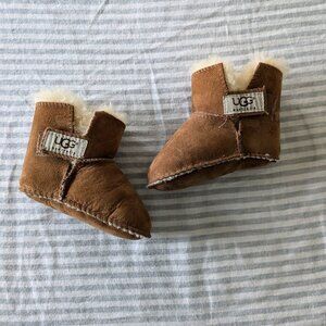 Baby UGG soft-soled boots sz 4/5
